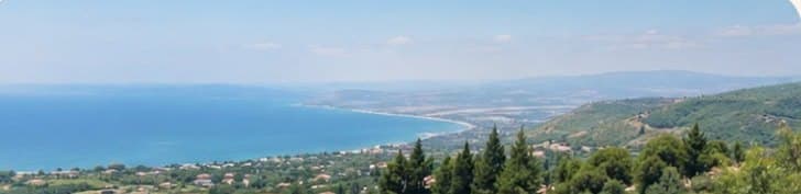 מבט על שלומי, החורש והים התיכון